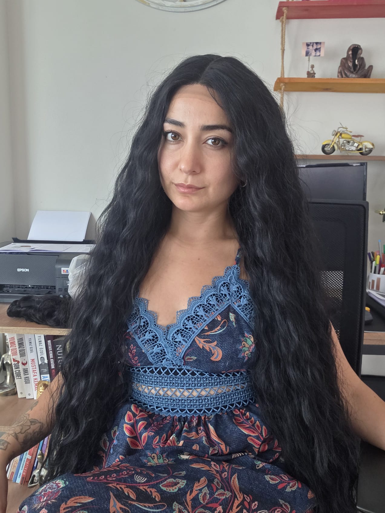 UZUN GERÇEK SAÇ DOKUSUNDA SENTETİK TÜL PERUK 24 NO - Görsel 2